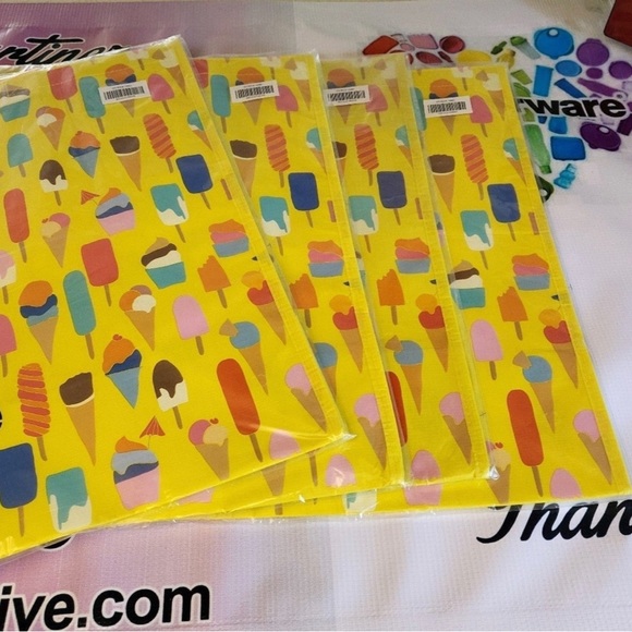 TUPPERWARE ICE CREAM DESIGN ECO REUSABLE JUMBO BAGS - Picture 2 of 2